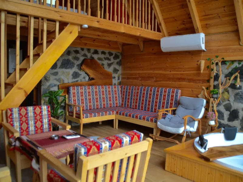 Çona Bungalov ( Kırmızı Oda )