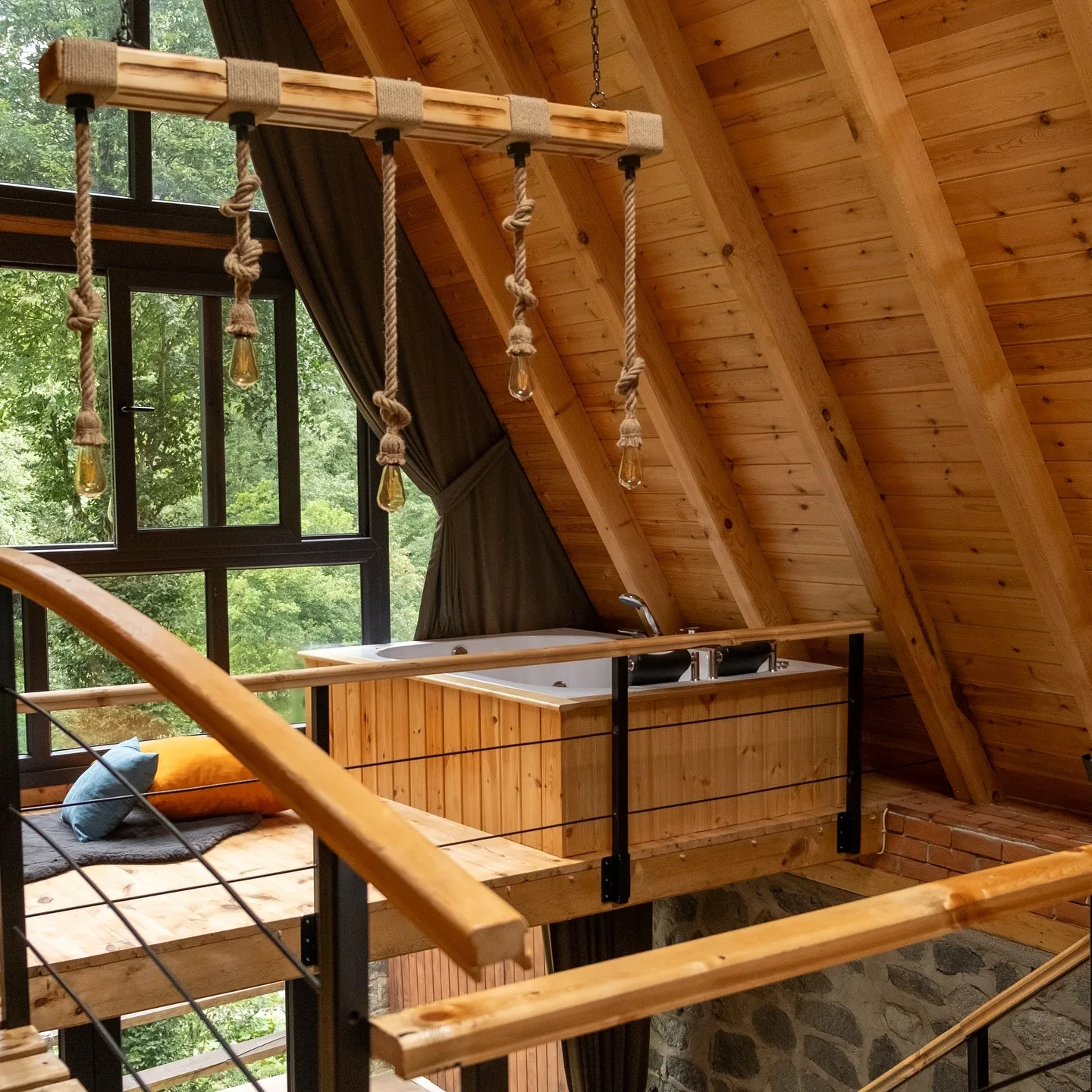 Stream Bungalov 111