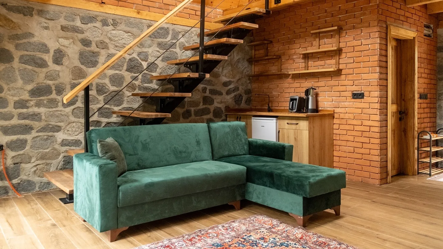 Stream Bungalov 333