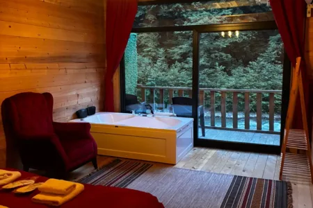 RİVORA BUNGALOV