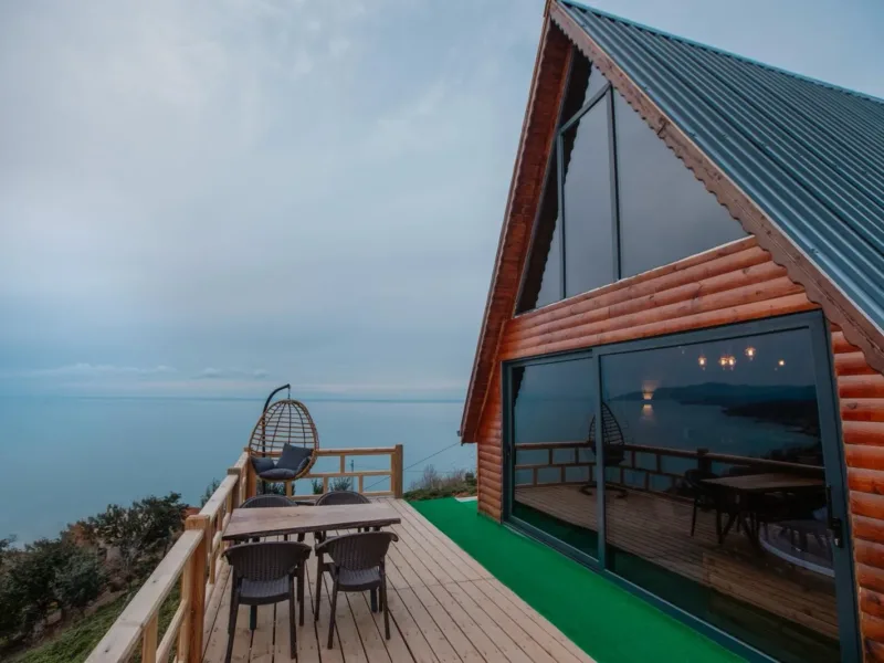 MORİ BUNGALOV